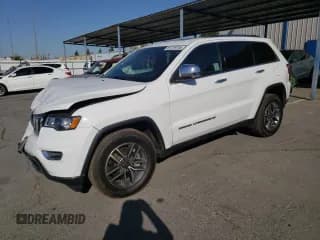 ✅ 2022 Jeep Grand Cherokee Limited • VIN: 1C4RJFBG0NC119285 • Лот: 81719745. Опубликован ранее на Copart с пробегом 30 551 миль. Бесплатный доступ к архиву аукционных продаж из США и подробный отчёт об истории автомобиля на DreamBid. Изображение 1.
