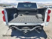 ✅ 2024 Chevrolet Silverado 1500 • VIN: 1GCPADE84RZ155161 • Лот: 59399115. Опубликован ранее на Copart с пробегом 53 105 миль. Бесплатный доступ к архиву аукционных продаж из США и подробный отчёт об истории автомобиля на DreamBid. Изображение 6.