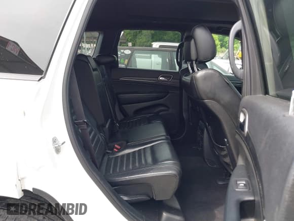 ✅ 2020 Jeep Grand Cherokee Limited • VIN: 1C4RJFBG2LC235312 • Лот: 42446904. Опубликован ранее на IAAI с пробегом 106 931 миль. Бесплатный доступ к архиву аукционных продаж из США и подробный отчёт об истории автомобиля на DreamBid. Изображение 8.