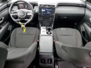 ✅ 2022 Hyundai Tucson SEL Convenience • VIN: KM8JFCA15NU048262 • Lot: 72646083. Wystawiony na Copart z przebiegiem 17 998 mil. Bezpłatny archiwum sprzedaży aukcyjnych z USA i szczegółowy raport historii pojazdu na DreamBid. Zdjęcie 8.