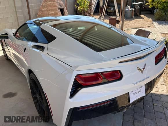 2014 Chevrolet Corvette Z51 3LT с VIN 1G1YM2D73E5105712, выставлен на аукционе Copart как лот 67979104 с пробегом 19 344 миль миль и Списание • Salvage title. История ставок и продаж доступна на DreamBid. Изображение 3.