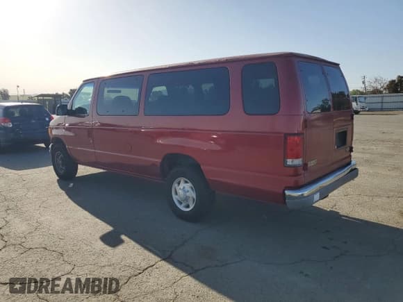 ✅ 2000 Ford Econoline Passenger XL • VIN: 1FBSS31L5YHA97193 • Lot: 49145725. Listed on Copart with 134,790 mi. Free auction sales archive from the USA and detailed vehicle history report at DreamBid. Image 2.