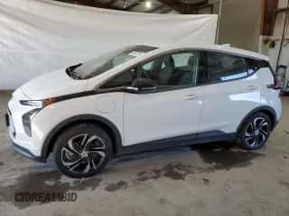 2023 Chevrolet Bolt EV 2LT z VIN 1G1FX6S02P4132422, wystawiony jako Copart lot #43047274 z przebiegiem 20 485 mil mil oraz . Historia ofert i sprzedaży dostępna na DreamBid. Obrazek 1.