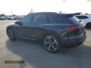 ✅ 2024 Audi Q8 e-tron Premium Plus • VIN: WA15AAGEXRB061149 • Lot: 86893015. Wystawiony na Copart z przebiegiem 7 124 mil. Bezpłatny archiwum sprzedaży aukcyjnych z USA i szczegółowy raport historii pojazdu na DreamBid. Zdjęcie 2.