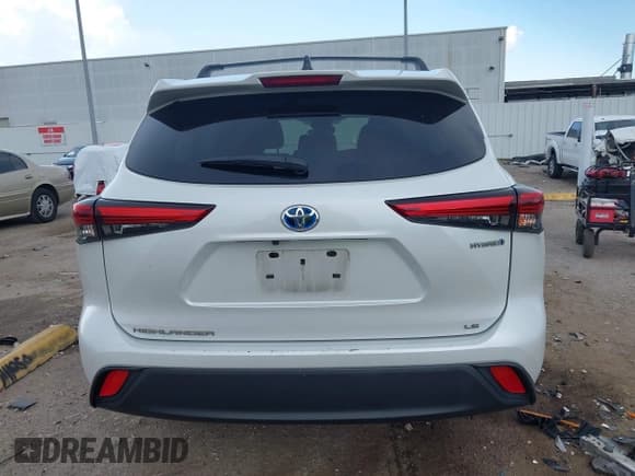 ✅ 2023 Toyota Highlander Hybrid LE • VIN: 5TDZARAH5PS520764 • Lot: 42965763. Wystawiony na IAAI z przebiegiem 110 245 mil. Bezpłatny archiwum sprzedaży aukcyjnych z USA i szczegółowy raport historii pojazdu na DreamBid. Zdjęcie 16.