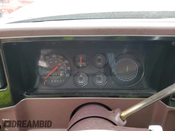 ✅ 1986 Chevrolet El Camino • VIN: 3GCCW80Z0GS918889 • Лот: 72606654. Опубликован ранее на Copart с пробегом 71 067 миль. Бесплатный доступ к архиву аукционных продаж из США и подробный отчёт об истории автомобиля на DreamBid. Изображение 9.