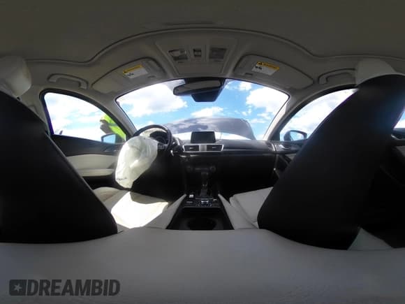 ✅ 2018 Mazda 3 Grand Touring • VIN: 3MZBN1W34JM249155 • Lot: 43068090. Wystawiony na IAAI z przebiegiem 140 244 mil. Bezpłatny archiwum sprzedaży aukcyjnych z USA i szczegółowy raport historii pojazdu na DreamBid. Zdjęcie 18.