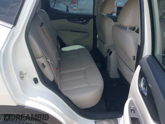 ✅ 2022 Nissan Rogue SL • VIN: JN1BJ1CV7NW348582 • Lot: 43062057. Wystawiony na IAAI z przebiegiem 21 394 mil. Bezpłatny archiwum sprzedaży aukcyjnych z USA i szczegółowy raport historii pojazdu na DreamBid. Zdjęcie 8.