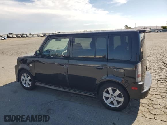 ✅ 2004 Scion xB • VIN: JTLKT324940142715 • Лот: 70875135. Опубликован ранее на Copart с пробегом 323 005 миль. Бесплатный доступ к архиву аукционных продаж из США и подробный отчёт об истории автомобиля на DreamBid. Изображение 2.
