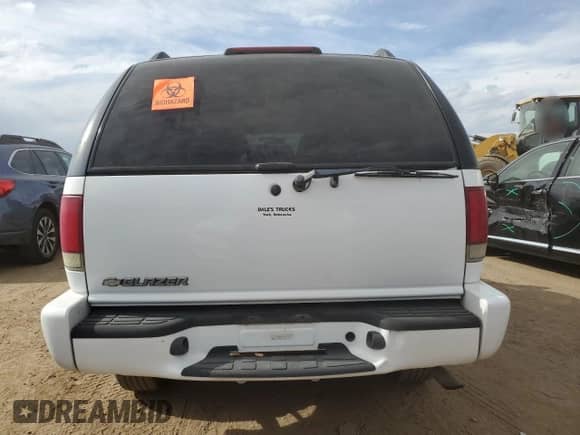 2004 Chevrolet Blazer LS z VIN 1GNDT13X74K161079, wystawiony jako Copart lot #76698914 z przebiegiem 123 726 mil mil oraz Szkoda całkowita • Salvage title. Historia ofert i sprzedaży dostępna na DreamBid. Obrazek 6.