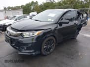 ✅ 2021 Honda HR-V Sport • VIN: 3CZRU6H13MM715489 • Lot: 43290439. Wystawiony na IAAI z przebiegiem 56 041 mil. Bezpłatny archiwum sprzedaży aukcyjnych z USA i szczegółowy raport historii pojazdu na DreamBid. Zdjęcie 2.