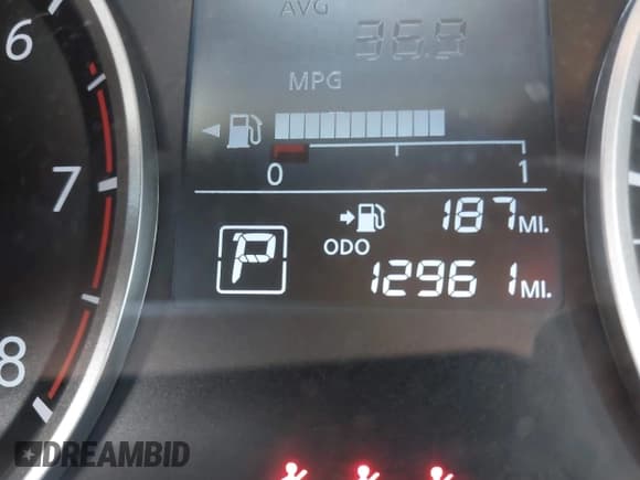 ✅ 2025 Nissan Versa S • VIN: 3N1CN8DV2SL811746 • Lot: 42808586. Wystawiony na IAAI z przebiegiem 12 961 mil. Bezpłatny archiwum sprzedaży aukcyjnych z USA i szczegółowy raport historii pojazdu na DreamBid. Zdjęcie 15.