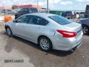 ✅ 2018 Nissan Altima SL • VIN: 1N4AL3AP4JC197642 • Lot: 43176319. Listed on IAAI with 99,237 mi. Free auction sales archive from the USA and detailed vehicle history report at DreamBid. Image 3.