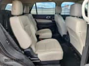 ✅ 2017 Ford Explorer Platinum • VIN: 1FM5K8HTXHGA01359 • Lot: 90813735. Wystawiony na Copart z przebiegiem 130 077 mil. Bezpłatny archiwum sprzedaży aukcyjnych z USA i szczegółowy raport historii pojazdu na DreamBid. Zdjęcie 11.
