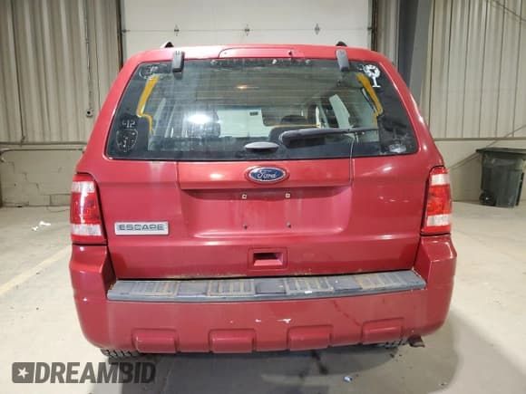 ✅ 2011 Ford Escape XLS • VIN: 1FMCU0C76BKB96345 • Lot: 91183655. Wystawiony na Copart z przebiegiem 141 290 mil. Bezpłatny archiwum sprzedaży aukcyjnych z USA i szczegółowy raport historii pojazdu na DreamBid. Zdjęcie 6.