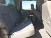 ✅ 2021 Chevrolet Silverado 1500 RST • VIN: 1GCUYEED7MZ195552 • Lot: 74760314. Wystawiony na Copart z przebiegiem 90 238 mil. Bezpłatny archiwum sprzedaży aukcyjnych z USA i szczegółowy raport historii pojazdu na DreamBid. Zdjęcie 10.