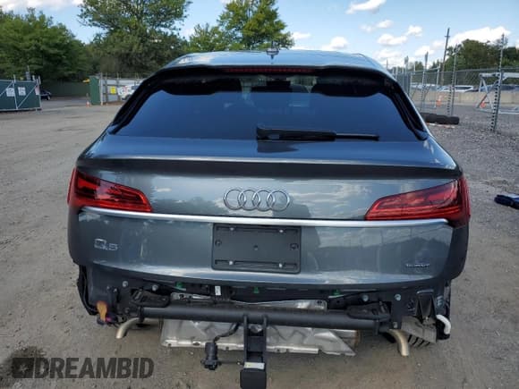 ✅ 2022 Audi Q5 Sportback S line Premium Plus • VIN: WA15AAFY6N2123989 • Lot: 81568405. Listed on Copart with 45,258 mi. Free auction sales archive from the USA and detailed vehicle history report at DreamBid. Image 6.