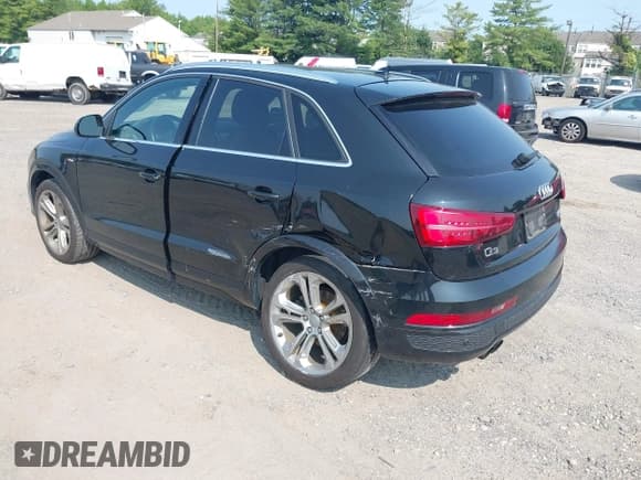 ✅ 2017 Audi Q3 Prestige • VIN: WA1GCCFS0HR015809 • Lot: 42405089. Listed on IAAI with 111,565 mi. Free auction sales archive from the USA and detailed vehicle history report at DreamBid. Image 3.