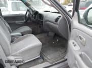 ✅ 2000 Toyota Tundra SR5 • VIN: 5TBBT441XYS124899 • Lot: 43627619. Wystawiony na IAAI z przebiegiem Nie podano. Bezpłatny archiwum sprzedaży aukcyjnych z USA i szczegółowy raport historii pojazdu na DreamBid. Zdjęcie 5.