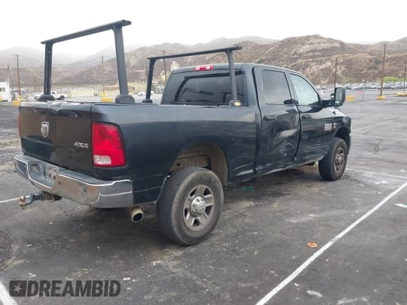 ✅ 2016 Ram 2500 Tradesman • VIN: 3C6UR5CL1GG107369 • Lot: 43366286. Wystawiony na IAAI z przebiegiem 219 761 mil. Bezpłatny archiwum sprzedaży aukcyjnych z USA i szczegółowy raport historii pojazdu na DreamBid. Zdjęcie 4.