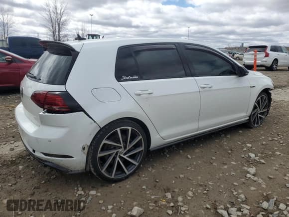 ✅ 2019 Volkswagen Golf R • VIN: WVWWA7AU2KW171835 • Lot: 53145785. Wystawiony na Copart z przebiegiem 137 130 mil. Bezpłatny archiwum sprzedaży aukcyjnych z USA i szczegółowy raport historii pojazdu na DreamBid. Zdjęcie 3.