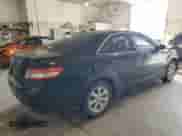 2011 Toyota Camry LE z VIN 4T4BF3EKXBR214266, wystawiony jako Copart lot #86236685 z przebiegiem 182 466 mil mil oraz Szkoda całkowita • Salvage title. Historia ofert i sprzedaży dostępna na DreamBid. Obrazek 3.