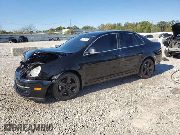 ✅ 2008 Volkswagen Jetta SE • VIN: 3VWRM71K18M022924 • Lot: 85579265. Listed on Copart with 151,771 mi. Free auction sales archive from the USA and detailed vehicle history report at DreamBid. Image 1.