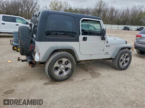 ✅ 2006 Jeep Wrangler X • VIN: 1J4FA39SX6P702589 • Lot: 94970405. Listed on Copart with 107,310 mi. Free auction sales archive from the USA and detailed vehicle history report at DreamBid. Image 3.