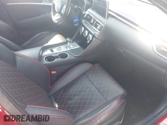 ✅ 2019 Genesis G70 Advanced • VIN: KMTG34LE7KU021963 • Lot: 43007771. Listed on IAAI with 60,473 mi. Free auction sales archive from the USA and detailed vehicle history report at DreamBid. Image 5.