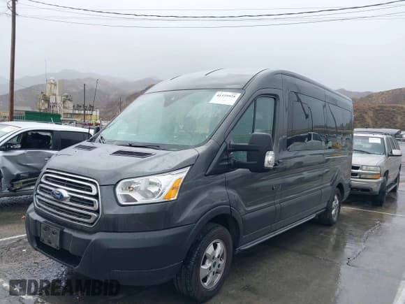 ✅ 2019 Ford Transit Passenger XL • VIN: 1FBAX2CG9KKA46619 • Lot: 41539928. Wystawiony na IAAI z przebiegiem 69 061 mil. Bezpłatny archiwum sprzedaży aukcyjnych z USA i szczegółowy raport historii pojazdu na DreamBid. Zdjęcie 2.