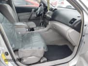 ✅ 2008 Toyota Highlander Sport • VIN: JTEES43A782057237 • Lot: 43888057. Listed on IAAI with 214,901 mi. Free auction sales archive from the USA and detailed vehicle history report at DreamBid. Image 5.