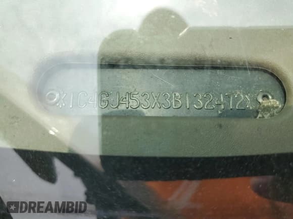 ✅ 2003 Chrysler Voyager LX • VIN: 1C4GJ453X3B132472 • Lot: 60847805. Listed on Copart with 220,669 mi. Free auction sales archive from the USA and detailed vehicle history report at DreamBid. Image 13.