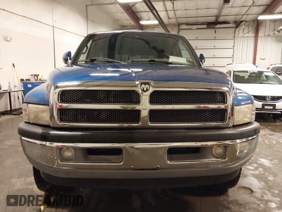 ✅ 1997 Dodge 1500 • VIN: 3B7HF13ZXVG801149 • Lot: 42903225. Wystawiony na IAAI z przebiegiem 213 225 mil. Bezpłatny archiwum sprzedaży aukcyjnych z USA i szczegółowy raport historii pojazdu na DreamBid. Zdjęcie 12.