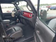 ✅ 2021 Jeep Gladiator Rubicon • VIN: 1C6JJTBG6ML622904 • Lot: 42167412. Wystawiony na IAAI z przebiegiem 21 889 mil. Bezpłatny archiwum sprzedaży aukcyjnych z USA i szczegółowy raport historii pojazdu na DreamBid. Zdjęcie 5.