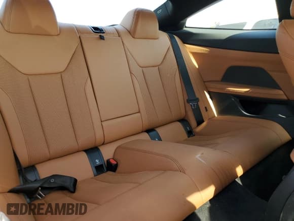 ✅ 2022 BMW 4 Series M440i • VIN: WBA83AP03NCJ90708 • Лот: 57323114. Опубликован ранее на Copart с пробегом 22 752 миль. Бесплатный доступ к архиву аукционных продаж из США и подробный отчёт об истории автомобиля на DreamBid. Изображение 10.