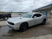 ✅ 2010 Dodge Challenger SE • VIN: 2B3CJ4DVXAH319377 • Lot: 79056964. Wystawiony na Copart z przebiegiem 201 523 mil. Bezpłatny archiwum sprzedaży aukcyjnych z USA i szczegółowy raport historii pojazdu na DreamBid. Zdjęcie 1.