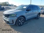 ✅ 2022 Kia Sorento EX • VIN: 5XYRH4LF1NG141913 • Лот: 43562130. Опубликован ранее на IAAI с пробегом 50 003 миль. Бесплатный доступ к архиву аукционных продаж из США и подробный отчёт об истории автомобиля на DreamBid. Изображение 2.