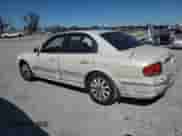 2003 Hyundai Sonata GLS z VIN KMHWF35H03A880636, wystawiony jako Copart lot #49477875 z przebiegiem 273 760 mil mil oraz Szkoda całkowita • Salvage title. Historia ofert i sprzedaży dostępna na DreamBid. Obrazek 2.