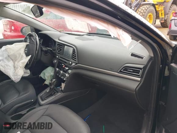 ✅ 2020 Hyundai Elantra Limited • VIN: KMHD84LF2LU057469 • Lot: 42028314. Listed on IAAI with 82,177 mi. Free auction sales archive from the USA and detailed vehicle history report at DreamBid. Image 5.