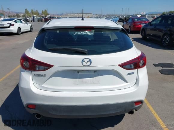 ✅ 2016 Mazda 3 i Sport • VIN: 3MZBM1K71GM246475 • Lot: 42746534. Wystawiony na IAAI z przebiegiem 86 286 mil. Bezpłatny archiwum sprzedaży aukcyjnych z USA i szczegółowy raport historii pojazdu na DreamBid. Zdjęcie 16.
