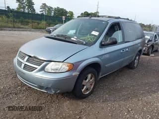 ✅ 2005 Dodge Caravan SXT • VIN: 2D4GP44L85R459346 • Lot: 43349260. Listed on IAAI with Not provided. Free auction sales archive from the USA and detailed vehicle history report at DreamBid. Image 2.