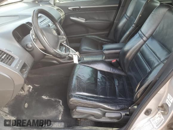 ✅ 2007 Acura CSX Premium • VIN: 2HHFD56747H201791 • Lot: 70371015. Wystawiony na Copart z przebiegiem 372 437 mil. Bezpłatny archiwum sprzedaży aukcyjnych z USA i szczegółowy raport historii pojazdu na DreamBid. Zdjęcie 7.