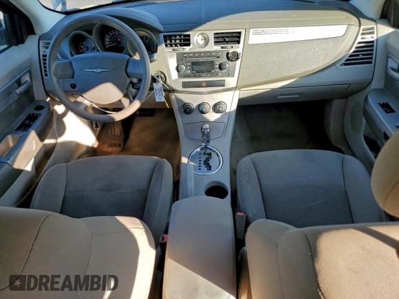 ✅ 2010 Chrysler Sebring Touring • VIN: 1C3CC4FB2AN195337 • Lot: 93695125. Listed on Copart with 161,890 mi. Free auction sales archive from the USA and detailed vehicle history report at DreamBid. Image 8.