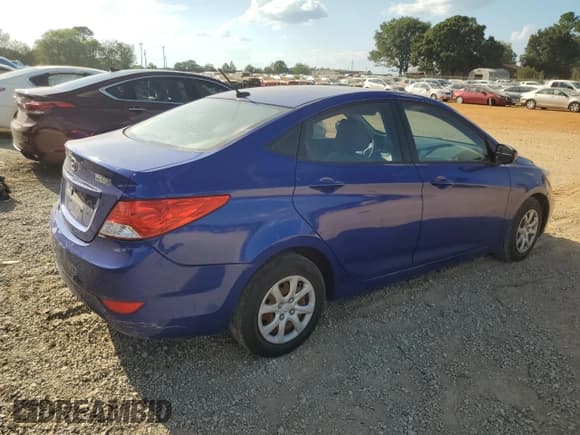✅ 2014 Hyundai Accent GLS • VIN: KMHCT4AE9EU669773 • Лот: 70598744. Опубликован ранее на Copart с пробегом 171 323 миль. Бесплатный доступ к архиву аукционных продаж из США и подробный отчёт об истории автомобиля на DreamBid. Изображение 3.
