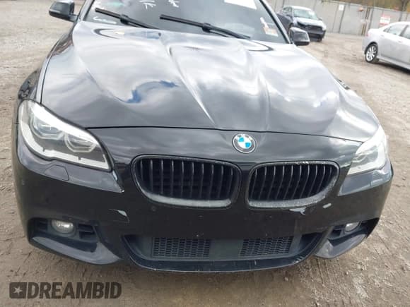 ✅ 2016 BMW 5 Series 550i xDrive • VIN: WBAKP9C5XGD980126 • Lot: 43567631. Wystawiony na IAAI z przebiegiem Nie podano. Bezpłatny archiwum sprzedaży aukcyjnych z USA i szczegółowy raport historii pojazdu na DreamBid. Zdjęcie 12.