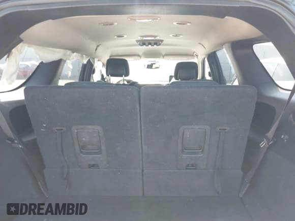 ✅ 2019 Dodge Durango SXT Plus • VIN: 1C4RDJAG7KC585514 • Lot: 42233631. Wystawiony na IAAI z przebiegiem 135 496 mil. Bezpłatny archiwum sprzedaży aukcyjnych z USA i szczegółowy raport historii pojazdu na DreamBid. Zdjęcie 18.