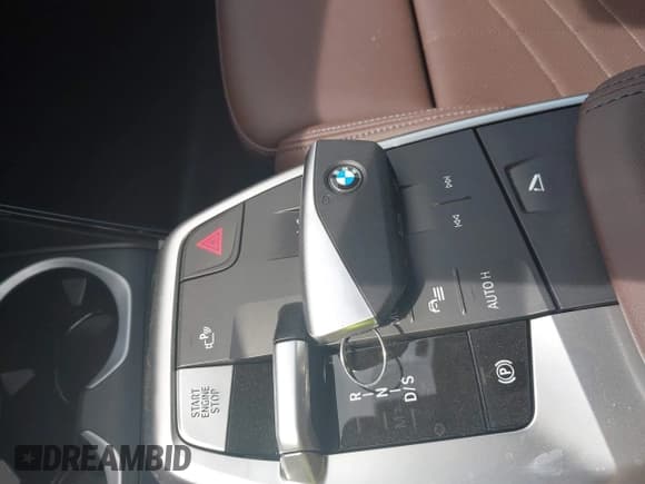 ✅ 2025 BMW X2 xDrive28i • VIN: WBX63GM01S5075478 • Lot: 41919737. Wystawiony na IAAI z przebiegiem 219 mil. Bezpłatny archiwum sprzedaży aukcyjnych z USA i szczegółowy raport historii pojazdu na DreamBid. Zdjęcie 11.