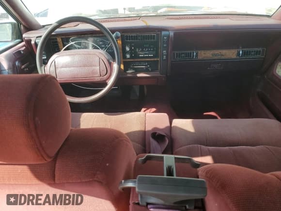 ✅ 1995 Buick Century Limited SL • VIN: 1G4AG55M7S6419211 • Лот: 71144685. Опубликован ранее на Copart с пробегом 74 267 миль. Бесплатный доступ к архиву аукционных продаж из США и подробный отчёт об истории автомобиля на DreamBid. Изображение 8.