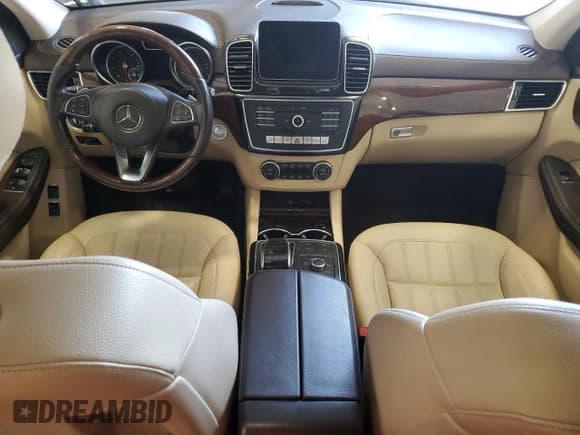 ✅ 2018 Mercedes-Benz GLS 450 • VIN: 4JGDF6EEXJB018689 • Лот: 68261995. Опубликован ранее на Copart с пробегом Не указан. Бесплатный доступ к архиву аукционных продаж из США и подробный отчёт об истории автомобиля на DreamBid. Изображение 8.