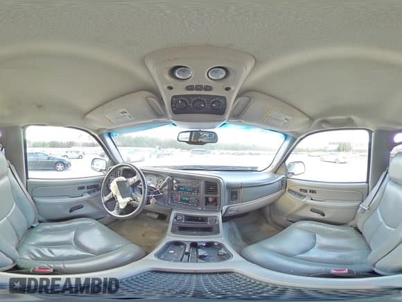 ✅ 2004 Chevrolet Suburban LS • VIN: 1GNFK16Z14J189877 • Lot: 86902664. Listed on Copart with 259,005 mi. Free auction sales archive from the USA and detailed vehicle history report at DreamBid. Image 14.